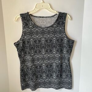 Athleta Women's Size XL Tank Top   Black/ White